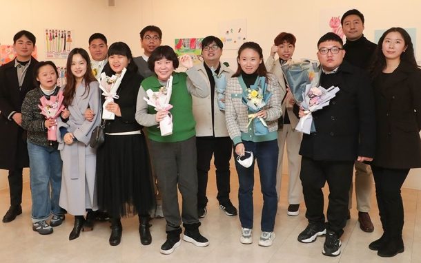 0003742603_001_20230127030108638